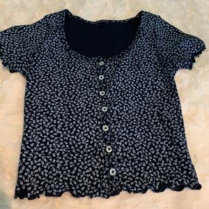 Brandy Melville Floral Zelly Top